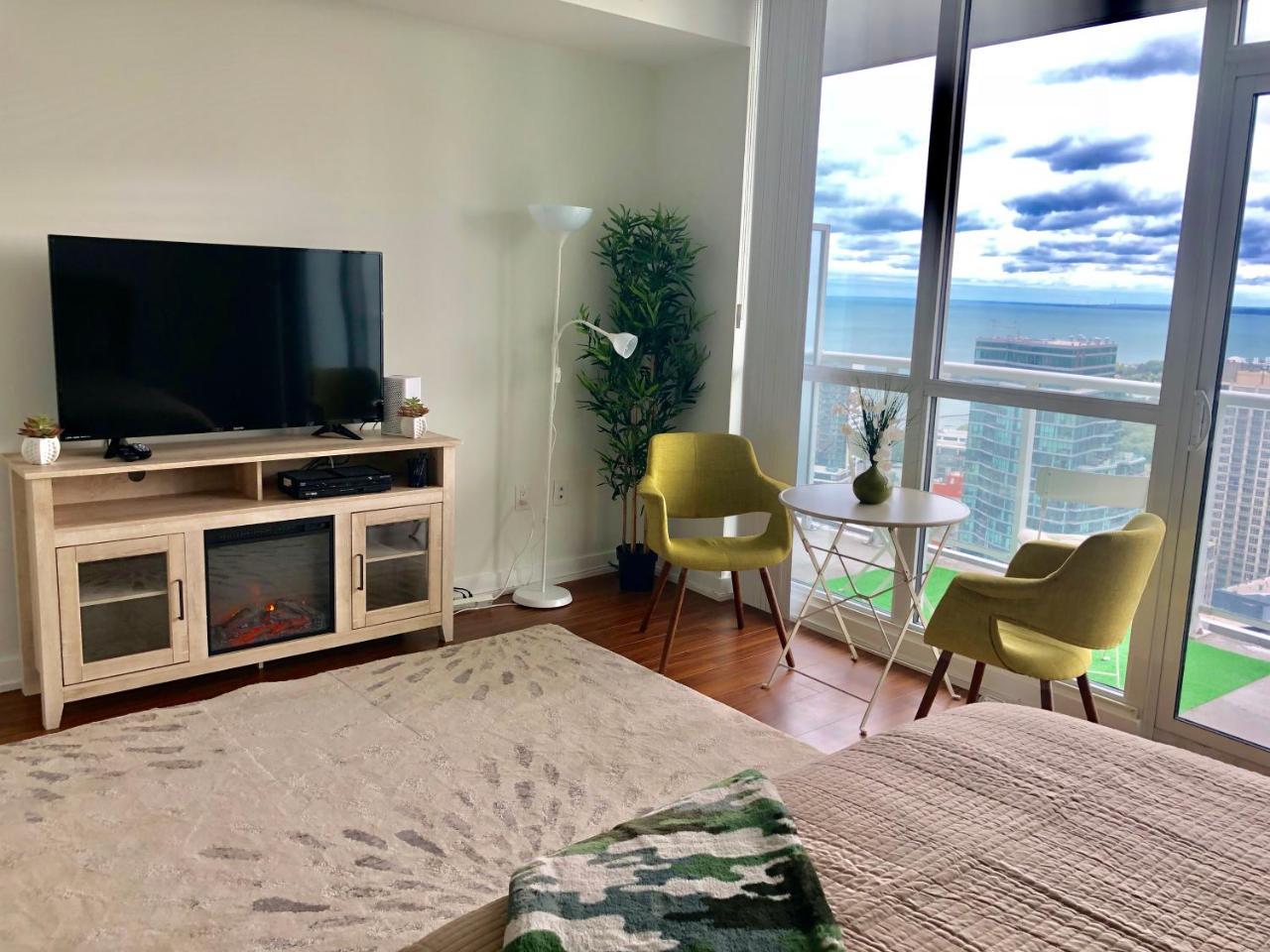 Simply Comfort. Amazing Downtown Apartments Торонто Экстерьер фото