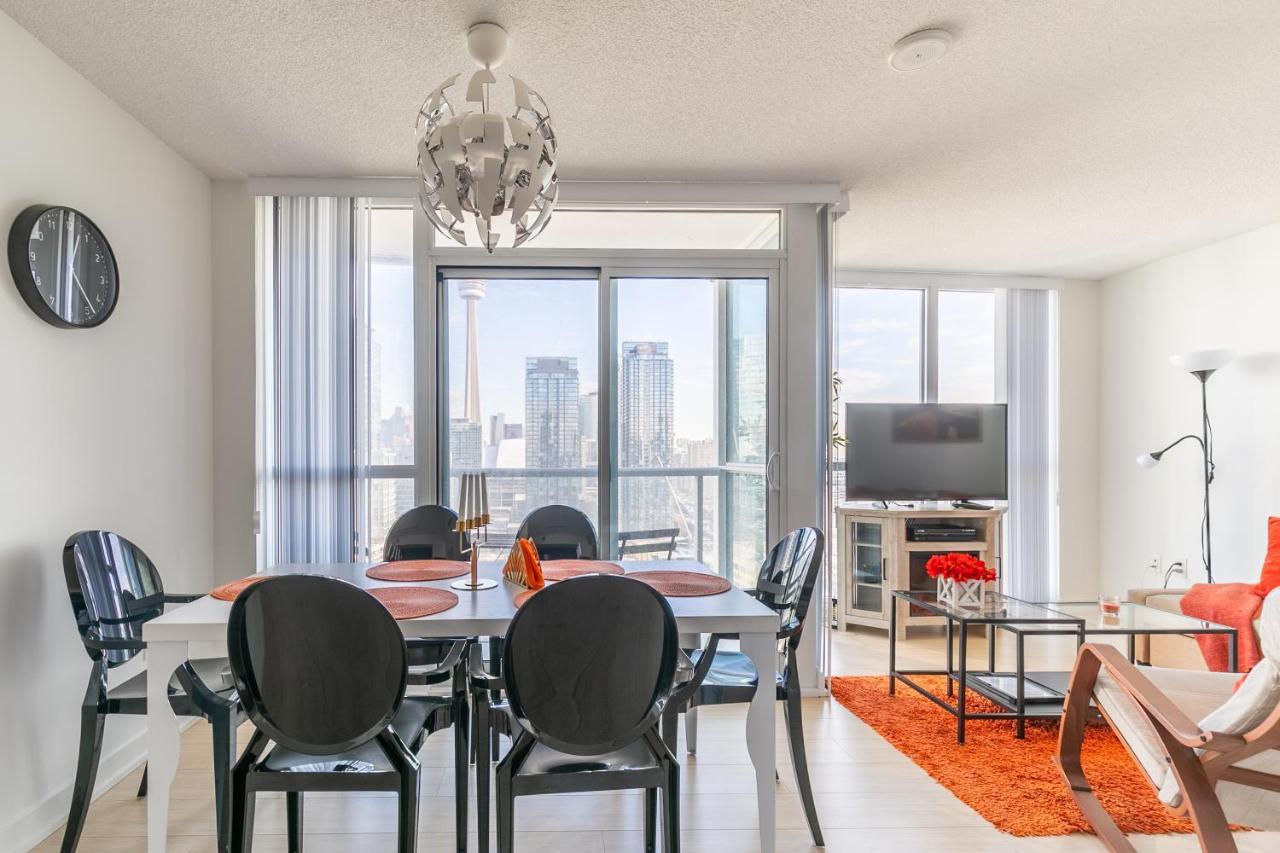 Simply Comfort. Amazing Downtown Apartments Торонто Экстерьер фото